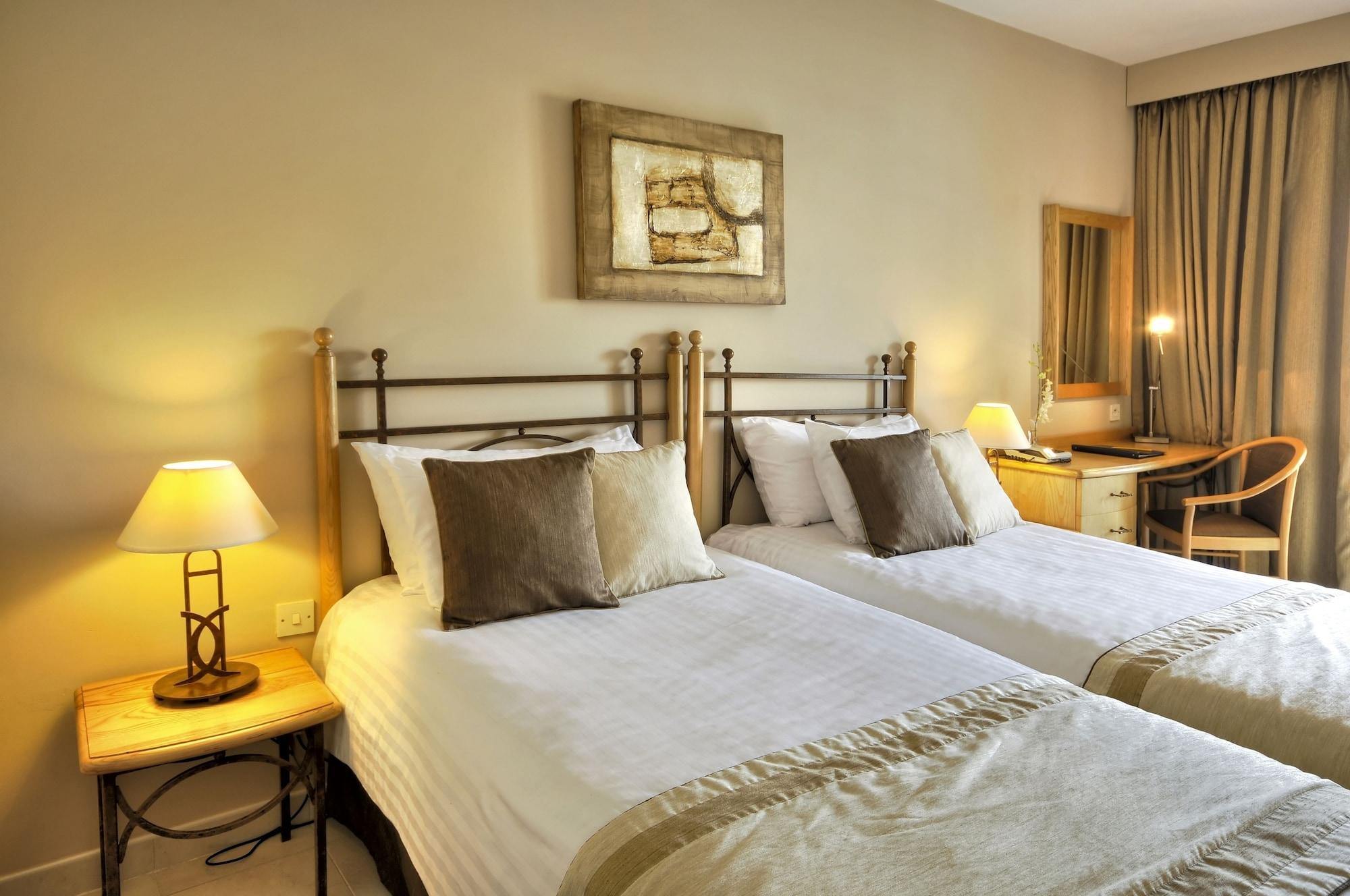 Verdi St George's Bay Marina 4*