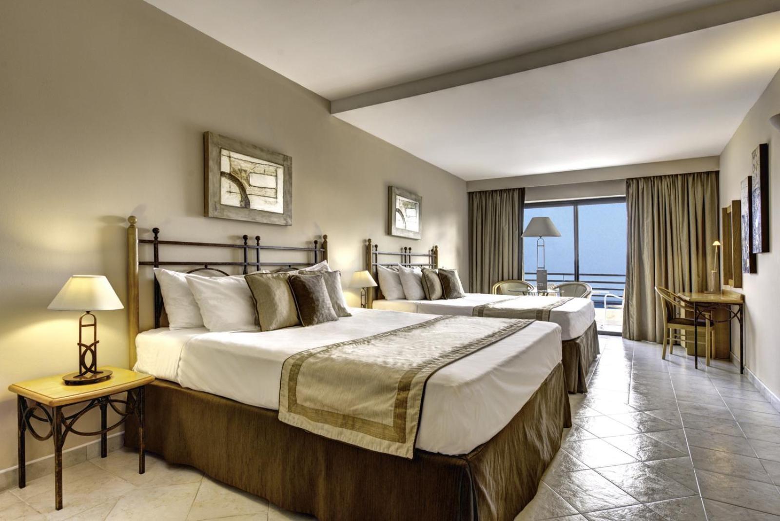 Verdi St George's Bay Marina 4* San Giuliano